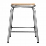 Tabouret bas en acier galvanisé avec assise en bois (lot de 4)